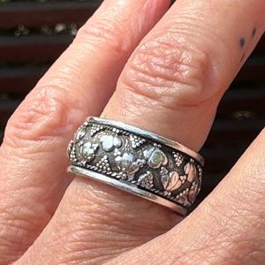 John Hardy Bali Style Ring. Wide Band. Sz 5. Great Vintage Piece!